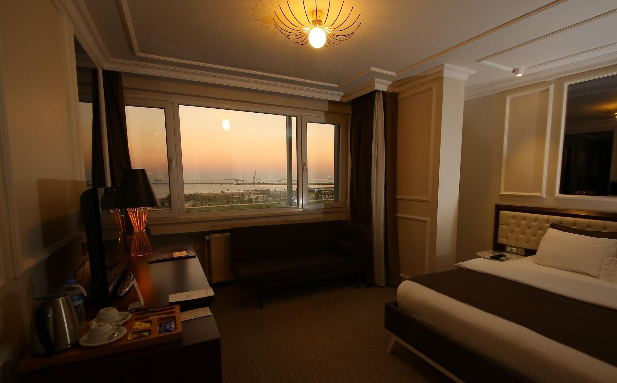 North Point Hotel Samsun Esterno foto