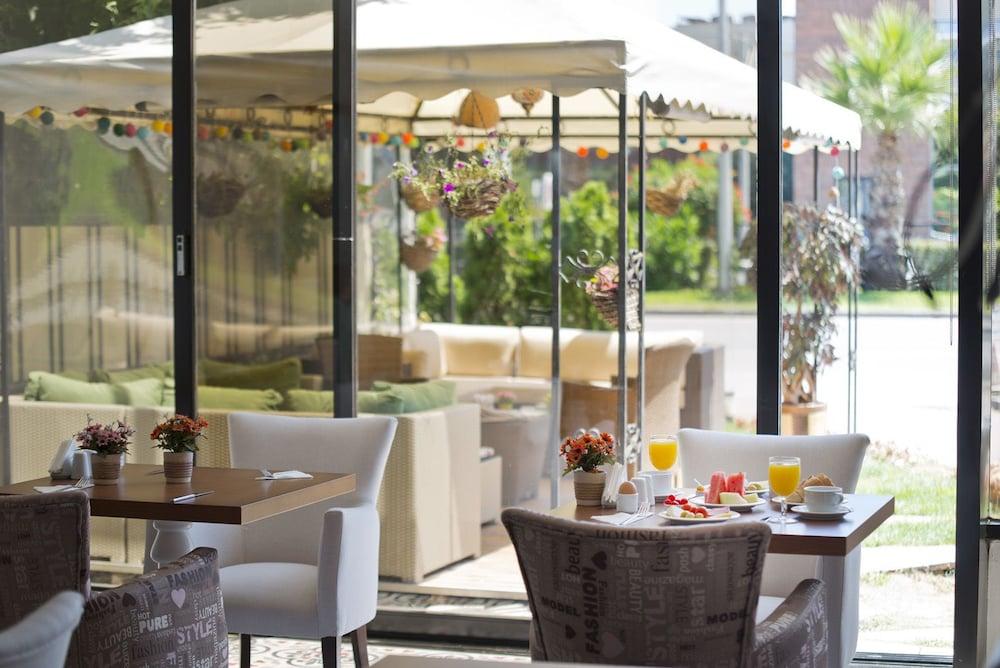 North Point Hotel Samsun Esterno foto