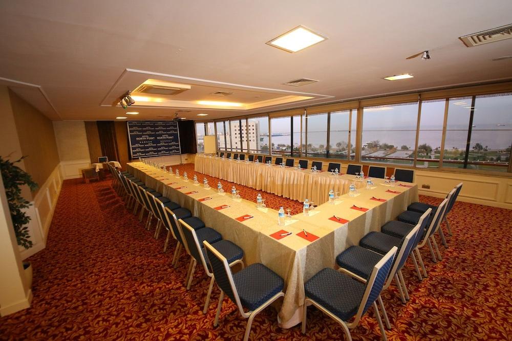 North Point Hotel Samsun Esterno foto