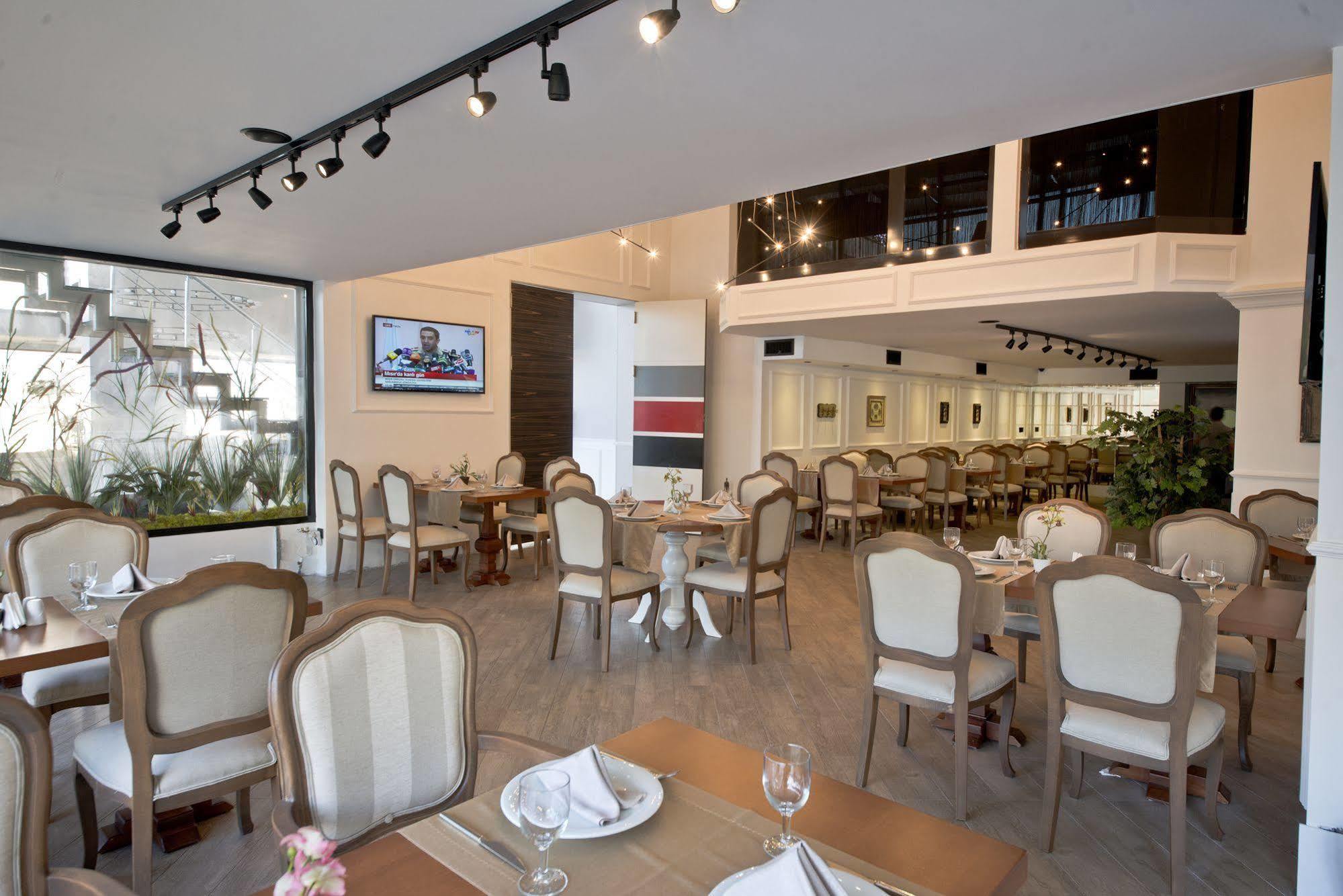 North Point Hotel Samsun Esterno foto